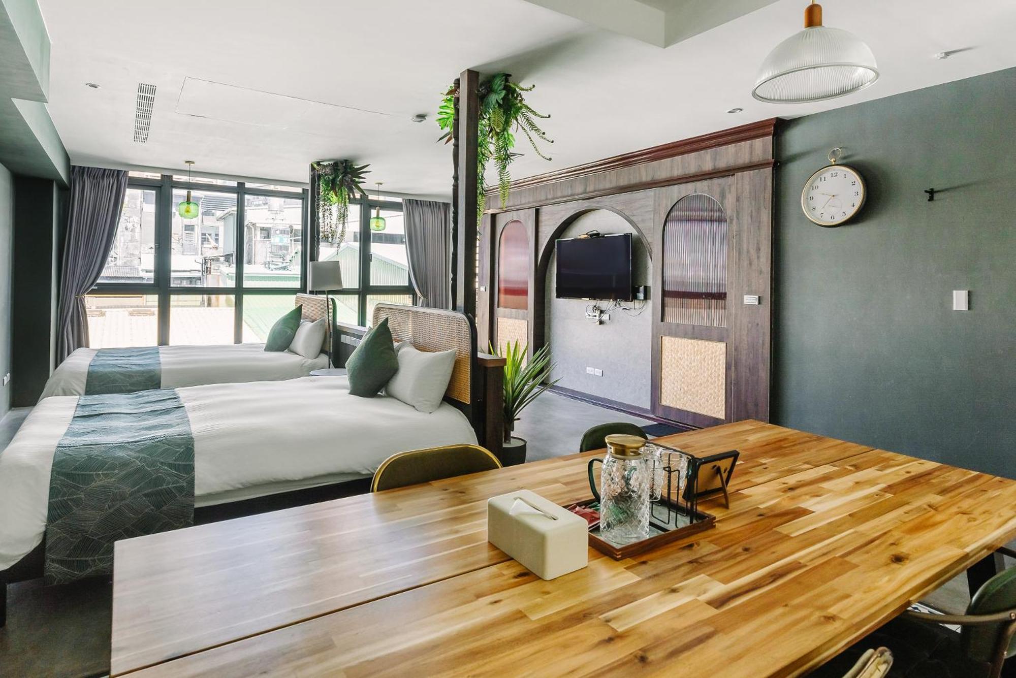 Hotel Nan Nan à Kaohsiung Extérieur photo