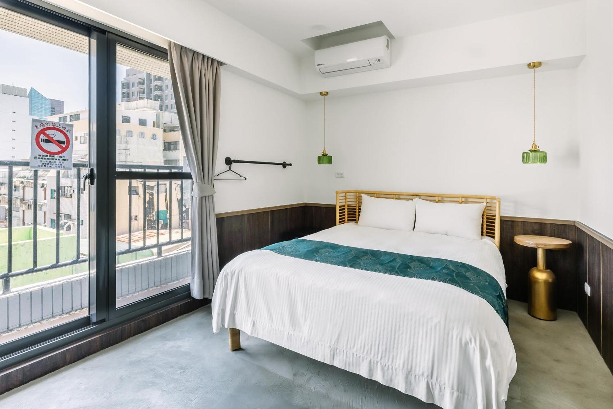 Hotel Nan Nan à Kaohsiung Extérieur photo