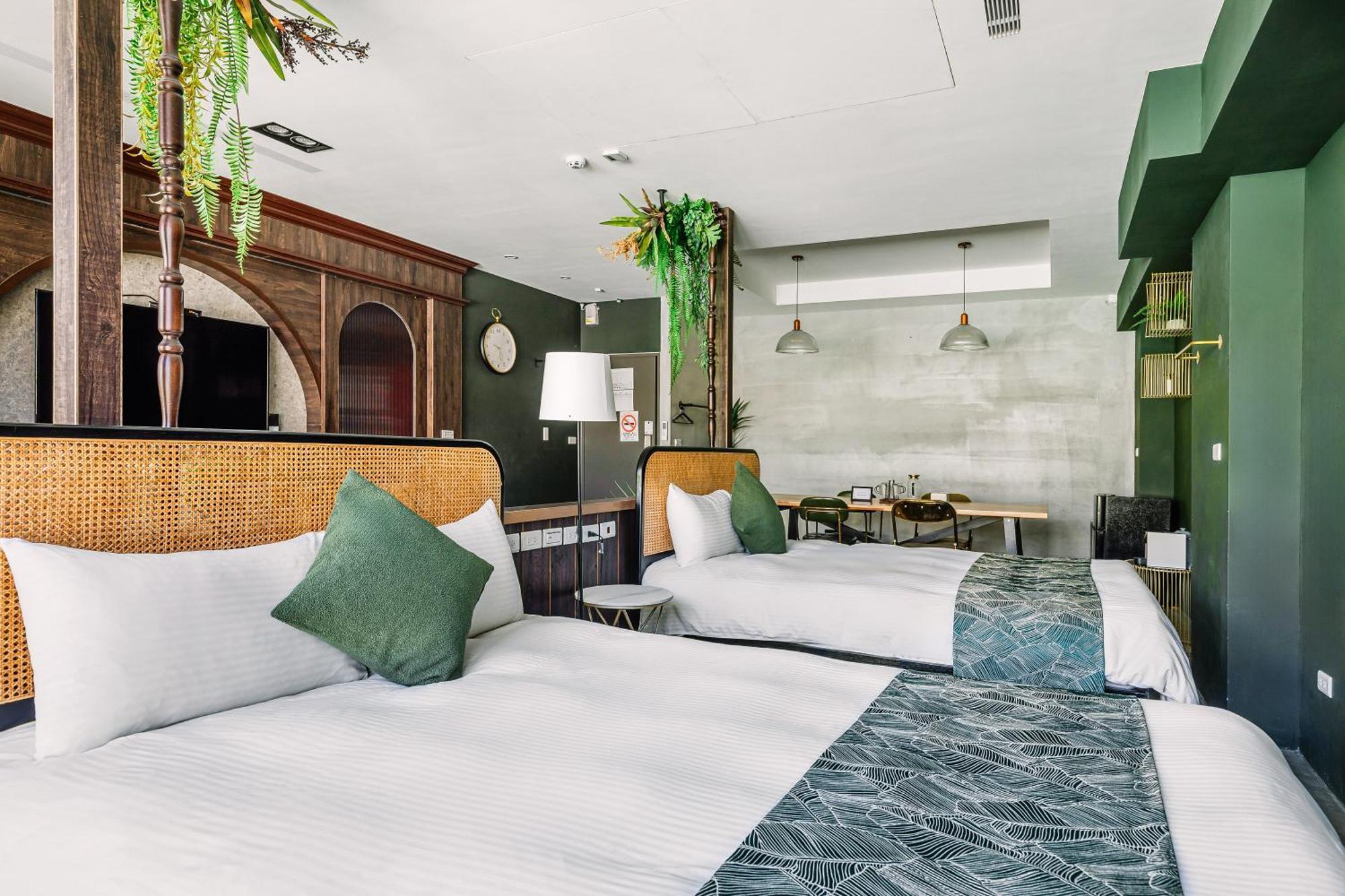 Hotel Nan Nan à Kaohsiung Extérieur photo