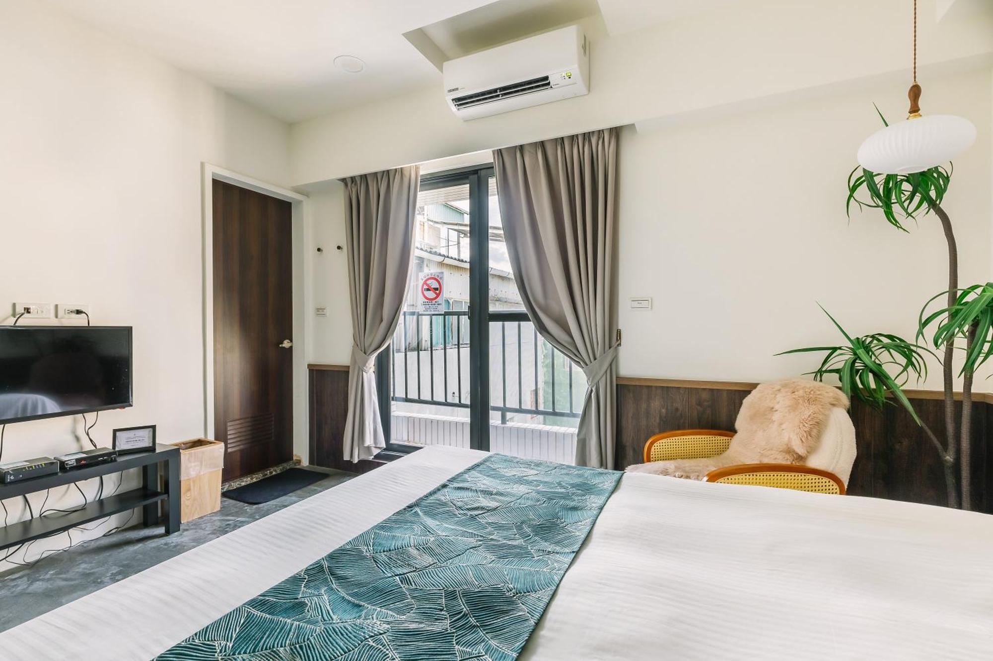 Hotel Nan Nan à Kaohsiung Extérieur photo